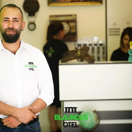 Blaundus *