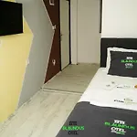 Hotel Blaundus *